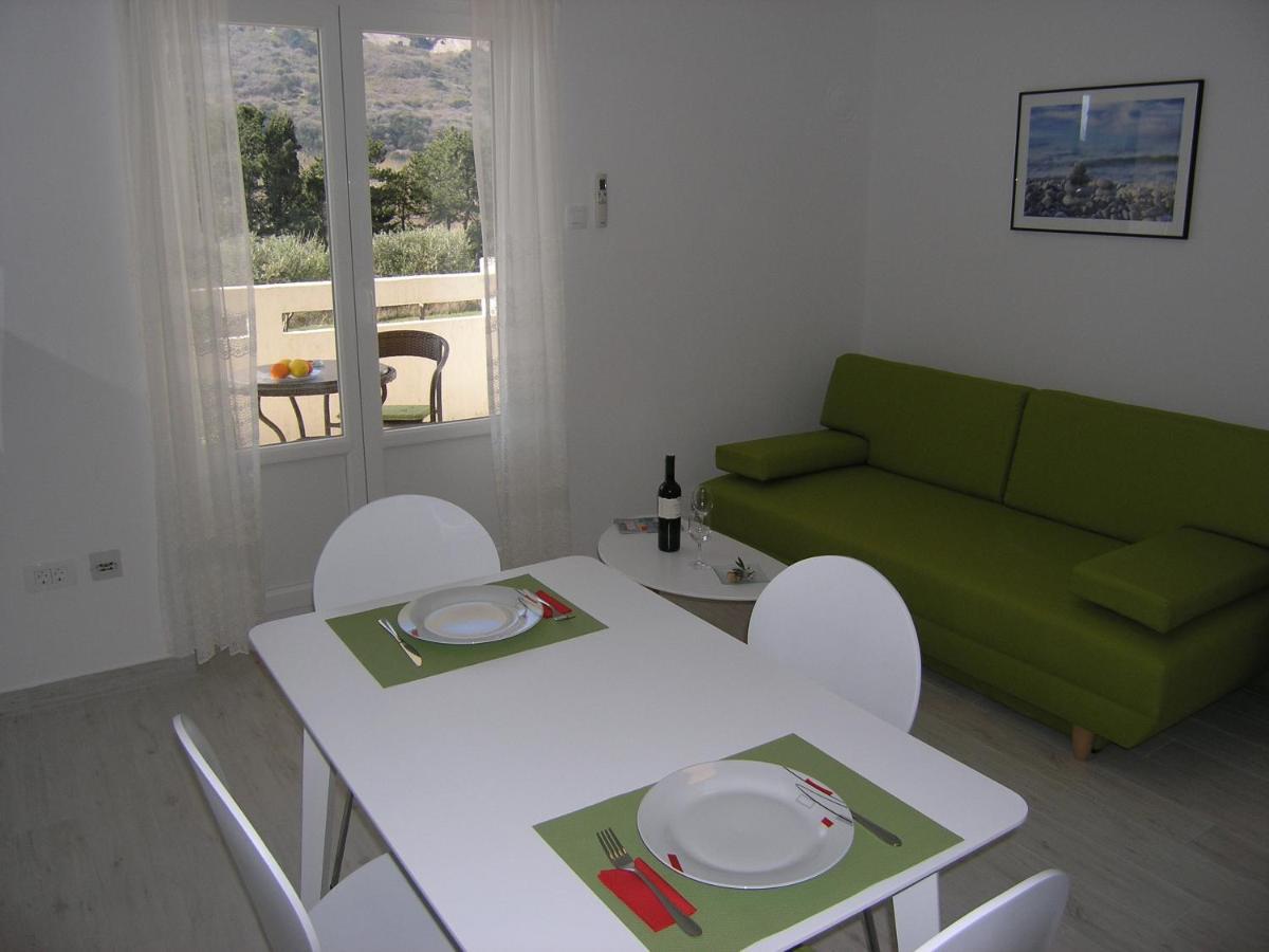 Apartments Gordana Baska For Relaxing Holidays ภายนอก รูปภาพ